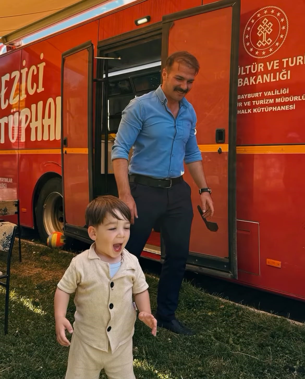 Gezici Kütüphane Yenişehir Parkı’nda çocuklarla buluştu