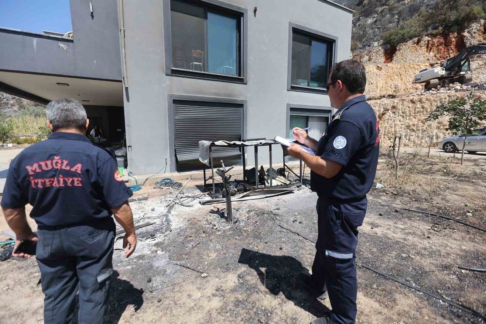 Muğla Büyükşehir Belediyesi’nden yangın bölgesinde hasar tespiti çalışması