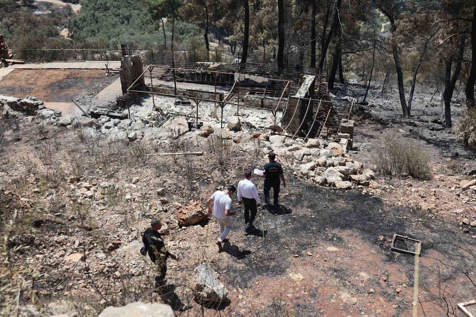 Muğla Büyükşehir Belediyesi’nden yangın bölgesinde hasar tespiti çalışması