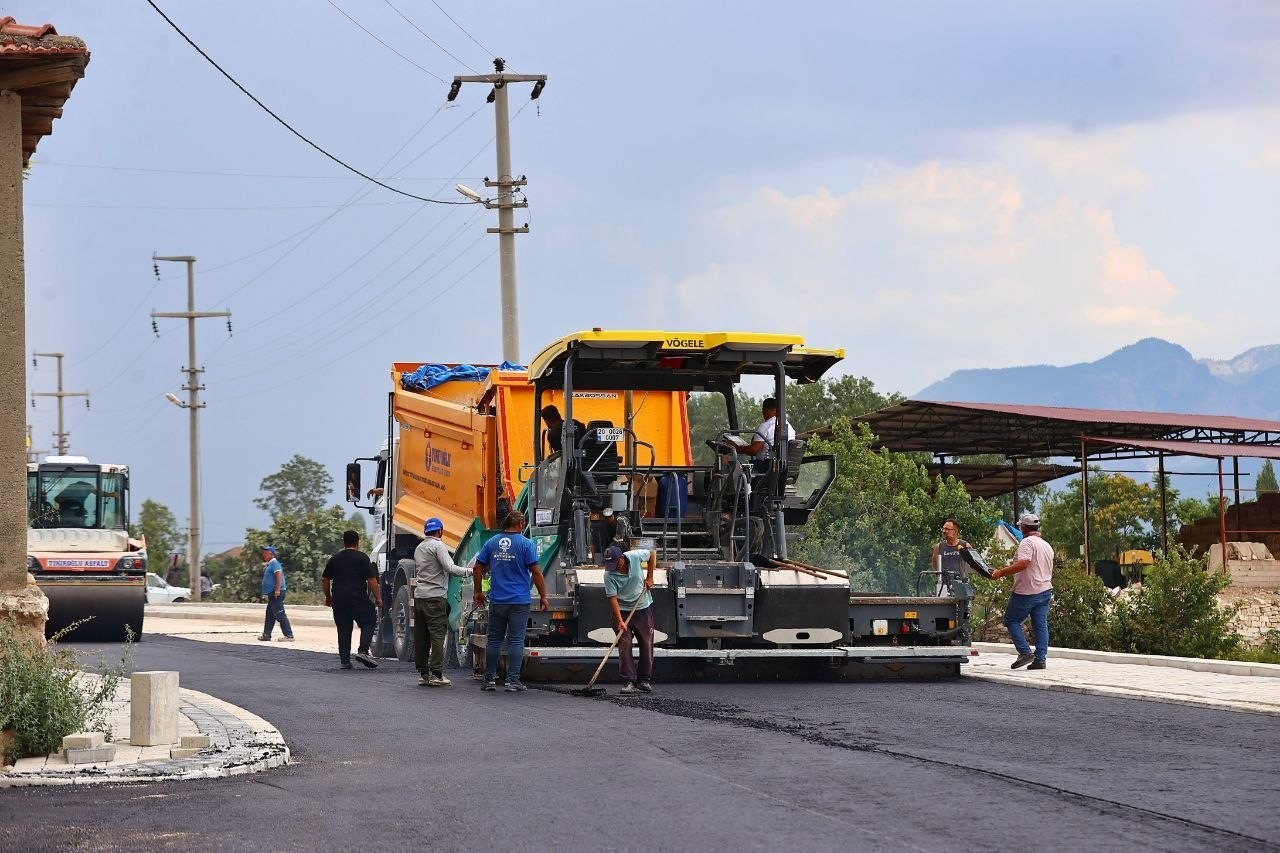 Denizli Büyükşehirden güvenli ve konforlu ulaşım için yoğun mesai