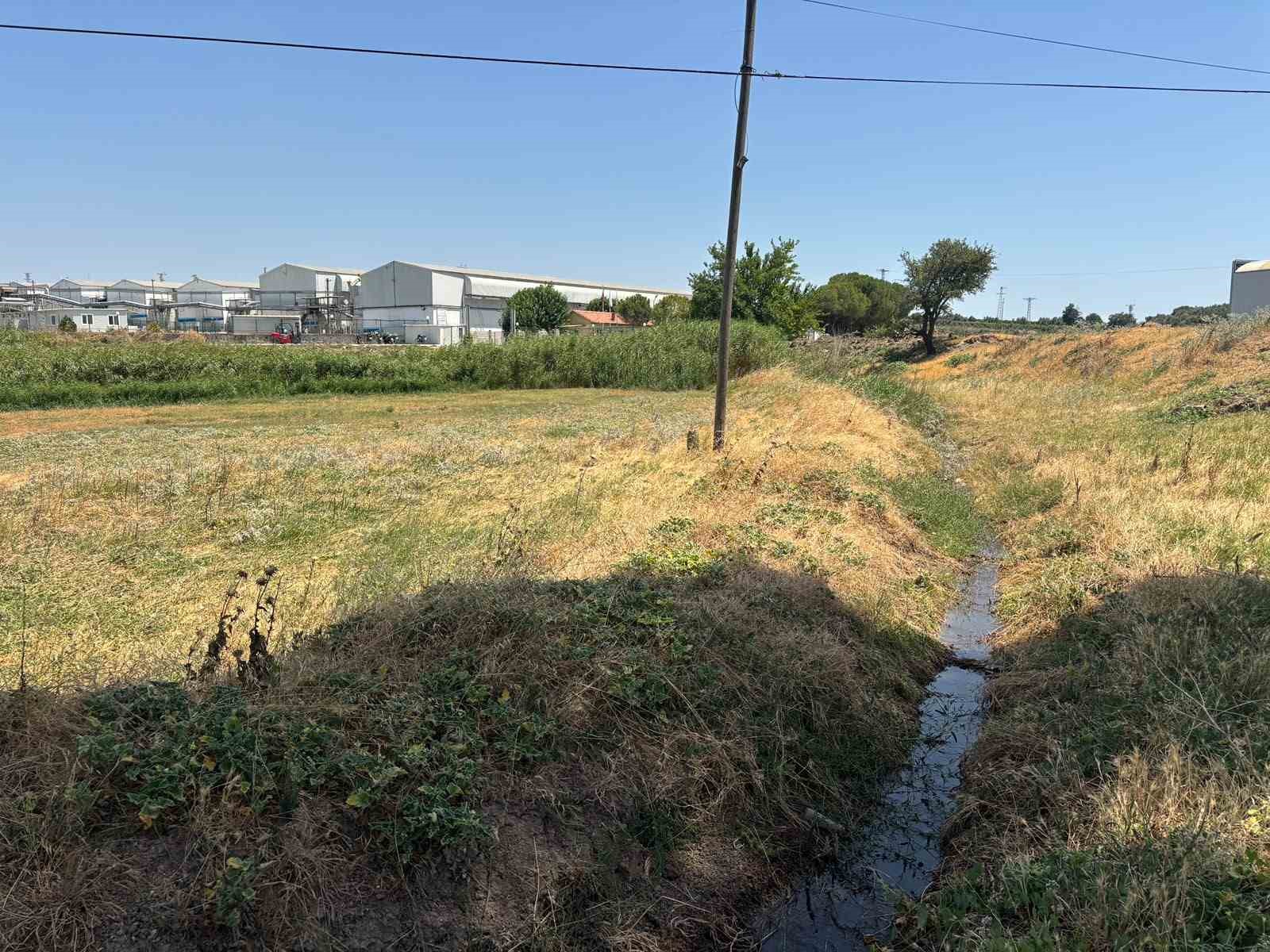 Tarım arazisine kaçak foseptik deşarjı suçüstü yakalandı