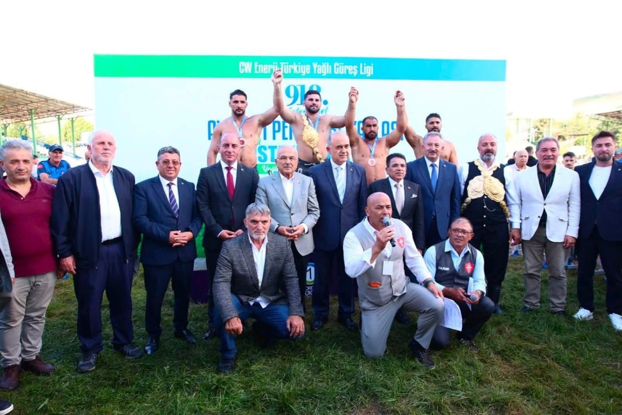 Aybastı Perşembe Yaylası Güreşleri’nde başpehlivan Erkan Taş oldu