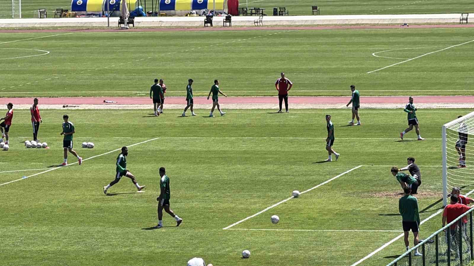 Esenler Erokspor yeni sezon hazırlıklarını Düzce’de sürdürüyor