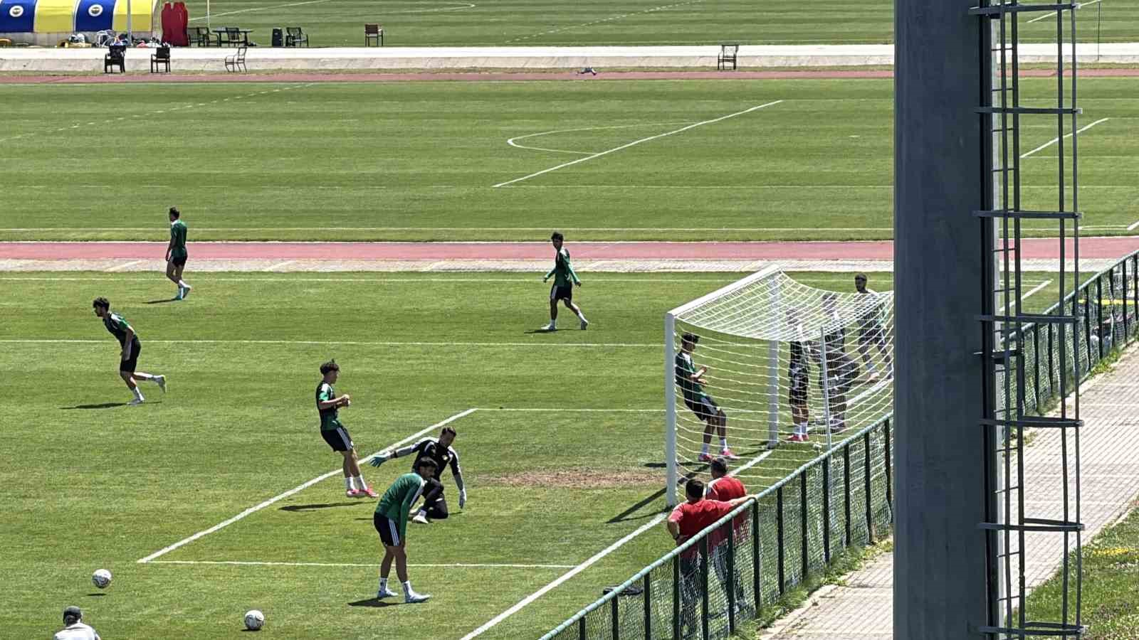 Esenler Erokspor yeni sezon hazırlıklarını Düzce’de sürdürüyor