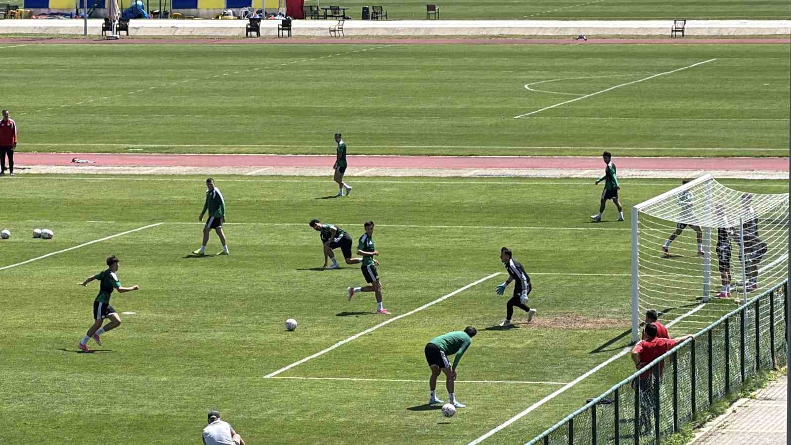 Esenler Erokspor yeni sezon hazırlıklarını Düzce’de sürdürüyor