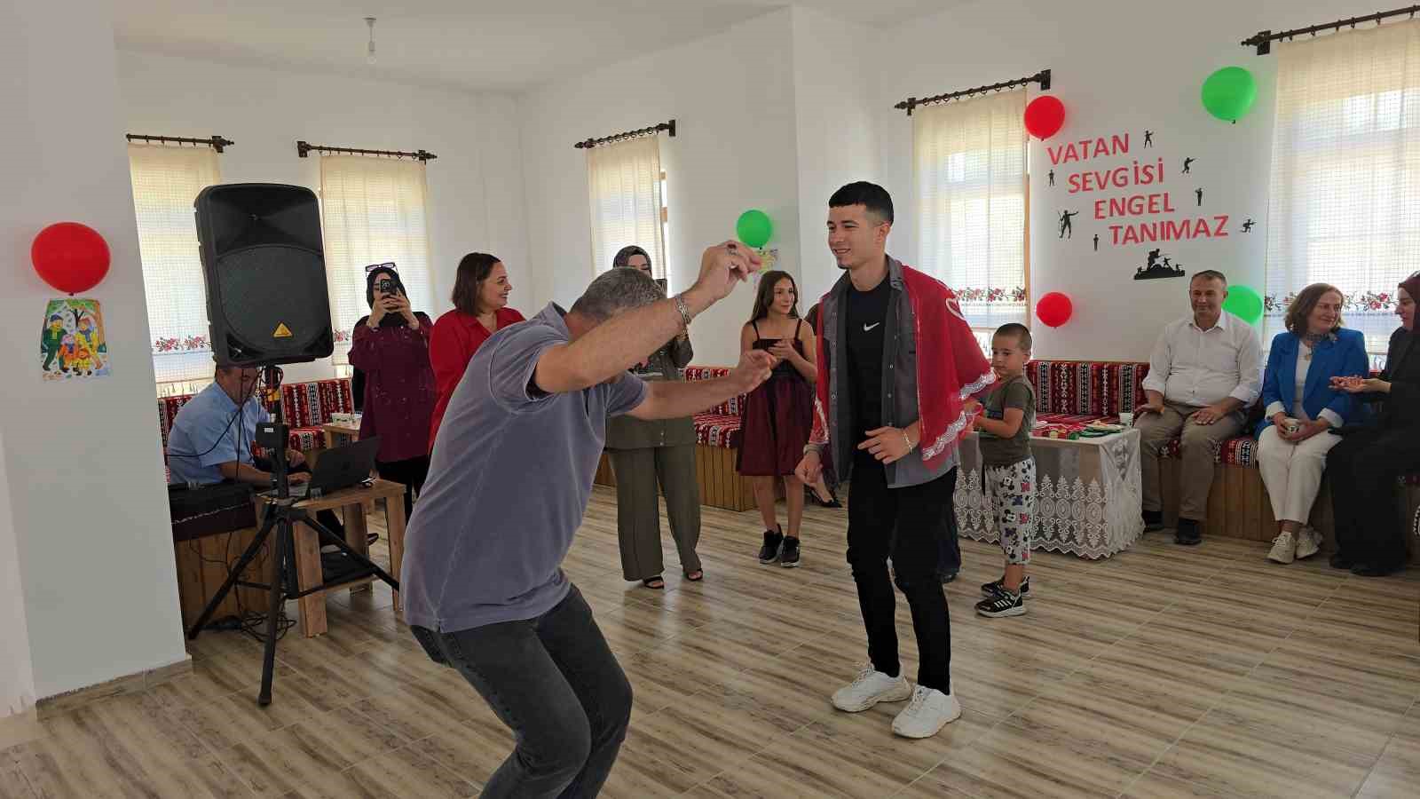 Otizmli Kerem’in askerlik hayali gerçek oldu