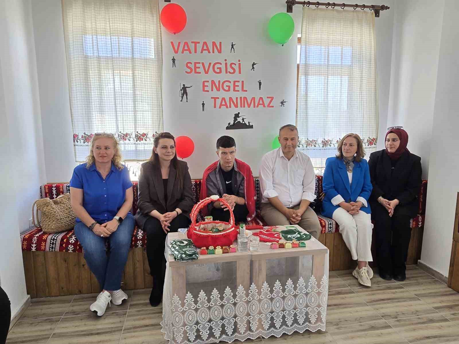 Otizmli Kerem’in askerlik hayali gerçek oldu