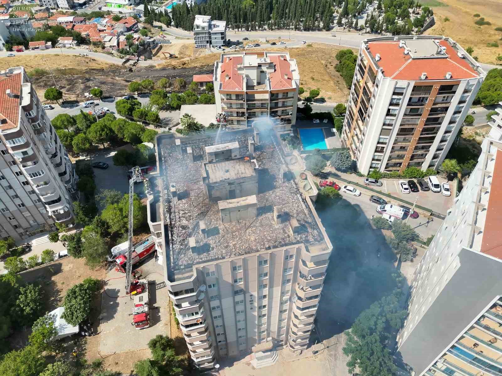Yangında mahsur kalan işçiler itfaiyenin hızlı müdahalesiyle kurtarıldı