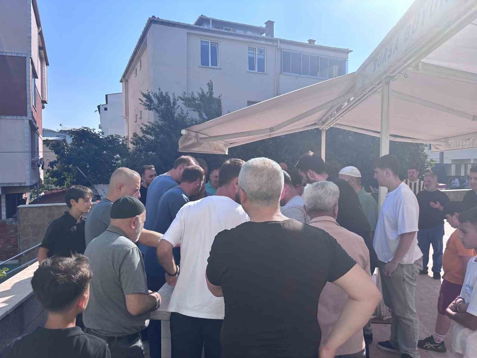 Trafik kazasında hayatını kaybeden minik Kerem Ali gözyaşları ile uğurlandı