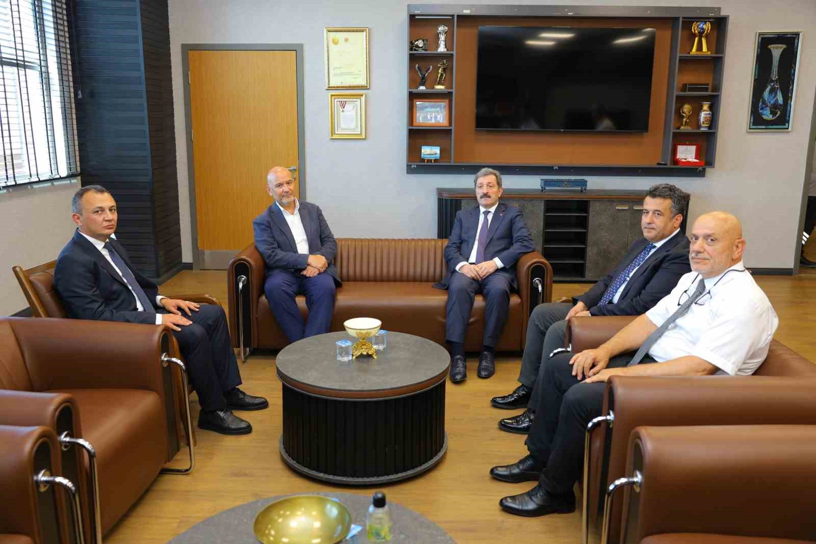Süleyman Soylu, Samsun Şehir Hastanesi’nde hastaları ziyaret etti