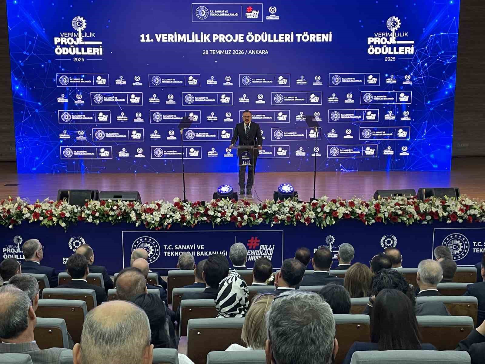 Bakan Kacır: "23 yılda imalat sanayi katma değerimizi 41 milyar dolardan 250 milyar doların üzerine çıkardık"