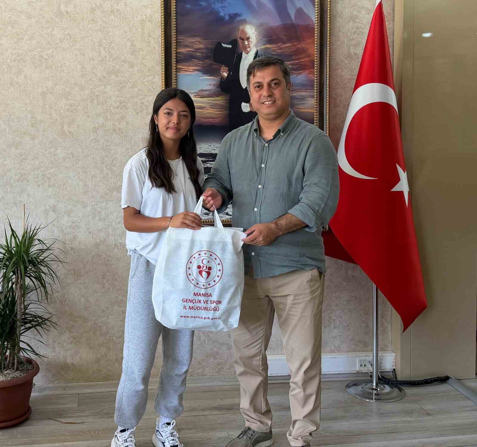 Manisalı Belinay’dan 9 madalyalık sezon