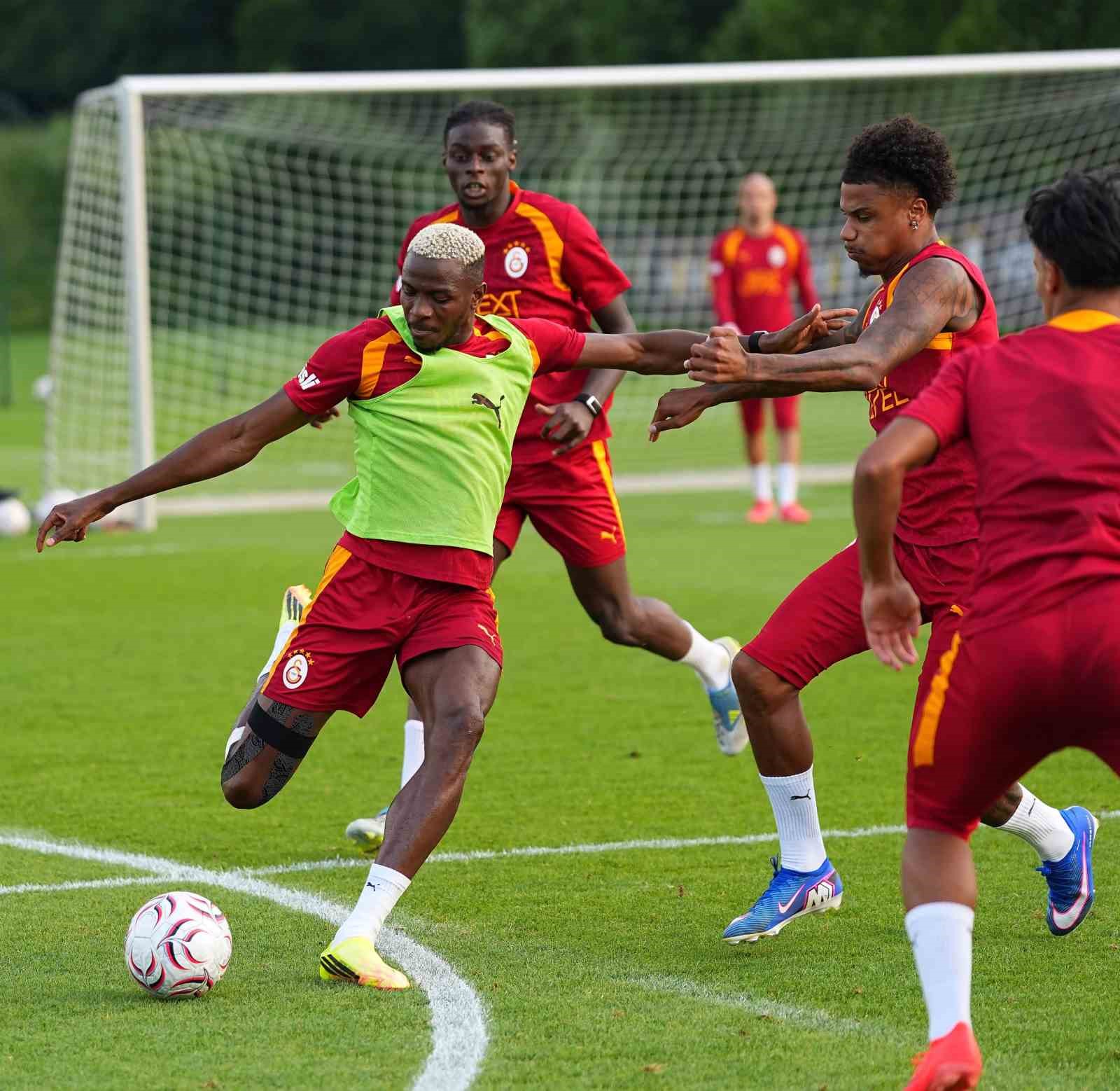 Galatasaray, yeni sezon hazırlıklarını sürdürdü