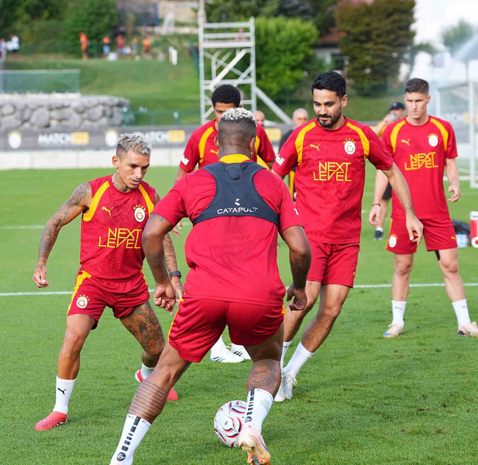Galatasaray, yeni sezon hazırlıklarını sürdürdü