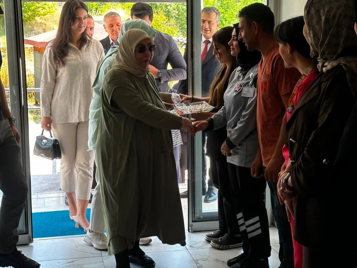 Kemah Huzurevi sakinleri Semiha Yıldırım ile buluştu