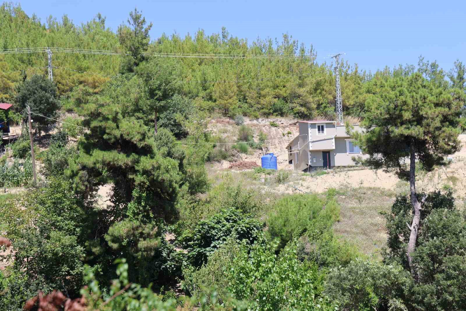İki afet atlatan köy yeniden ayağa kalktı