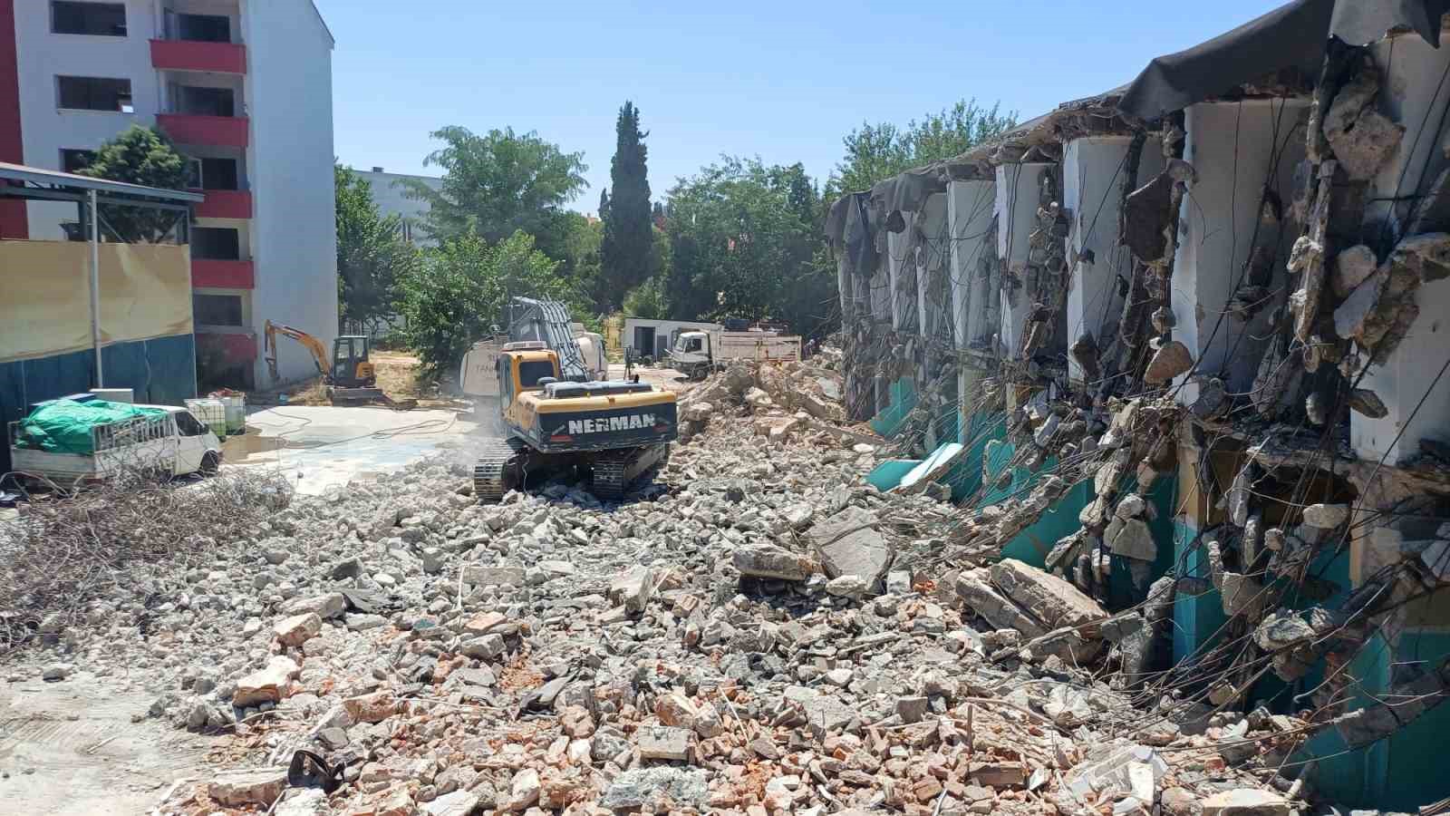 Aydın’ın 65 yıllık spor hafızası yıkılıyor