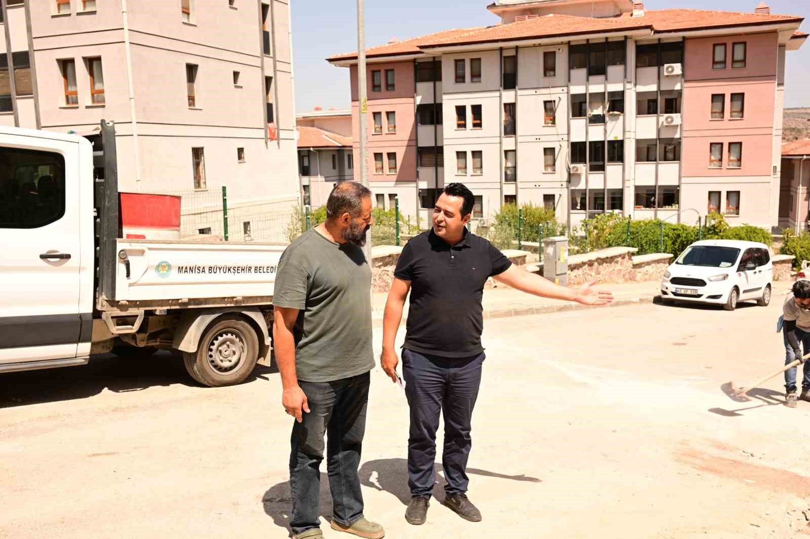 Manisa’nın yeni yerleşim yeri Akgedik’te yollar yenileniyor