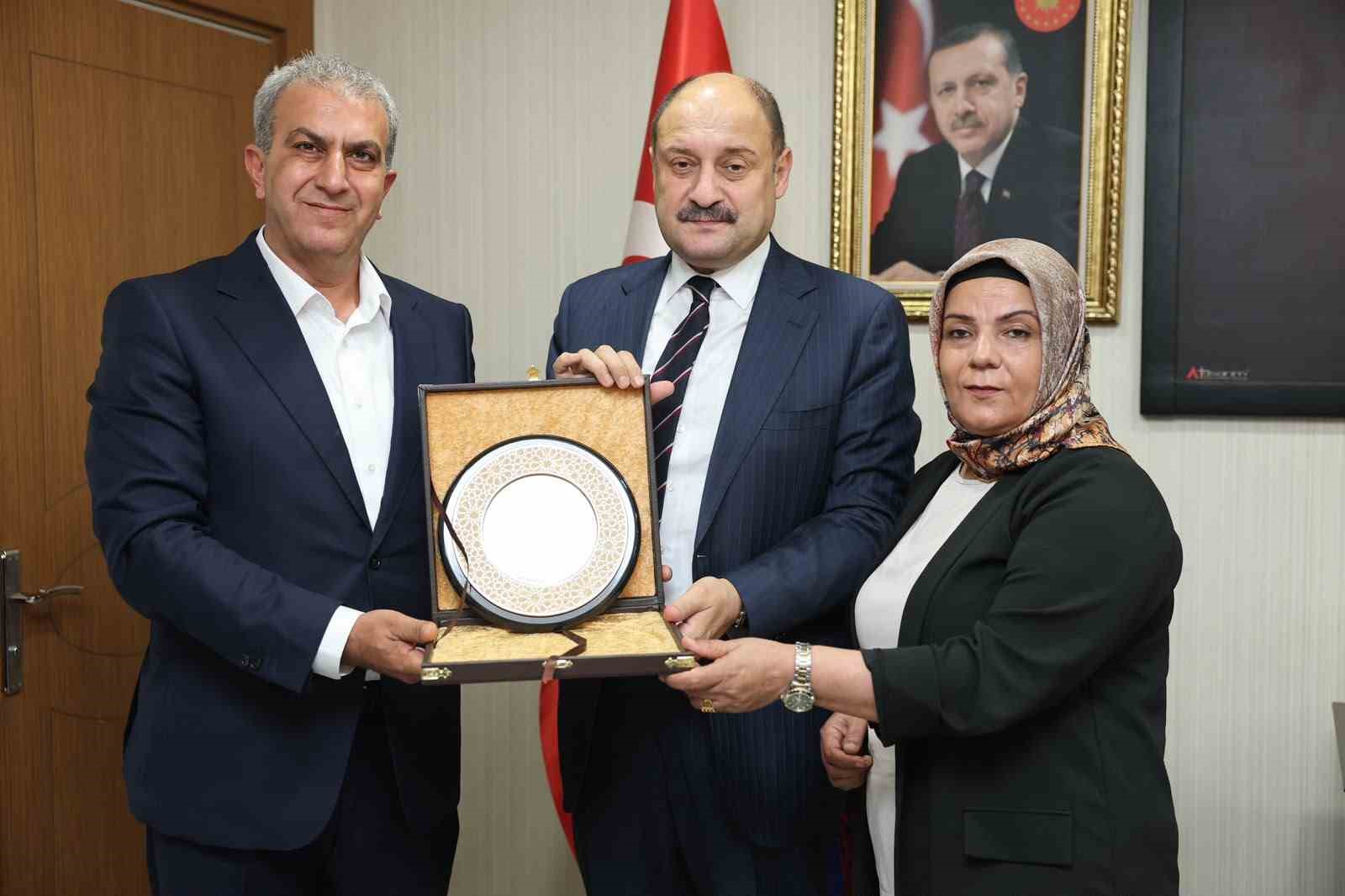 Gülpınar Hilvan’da temas ve incelemelerde bulundu