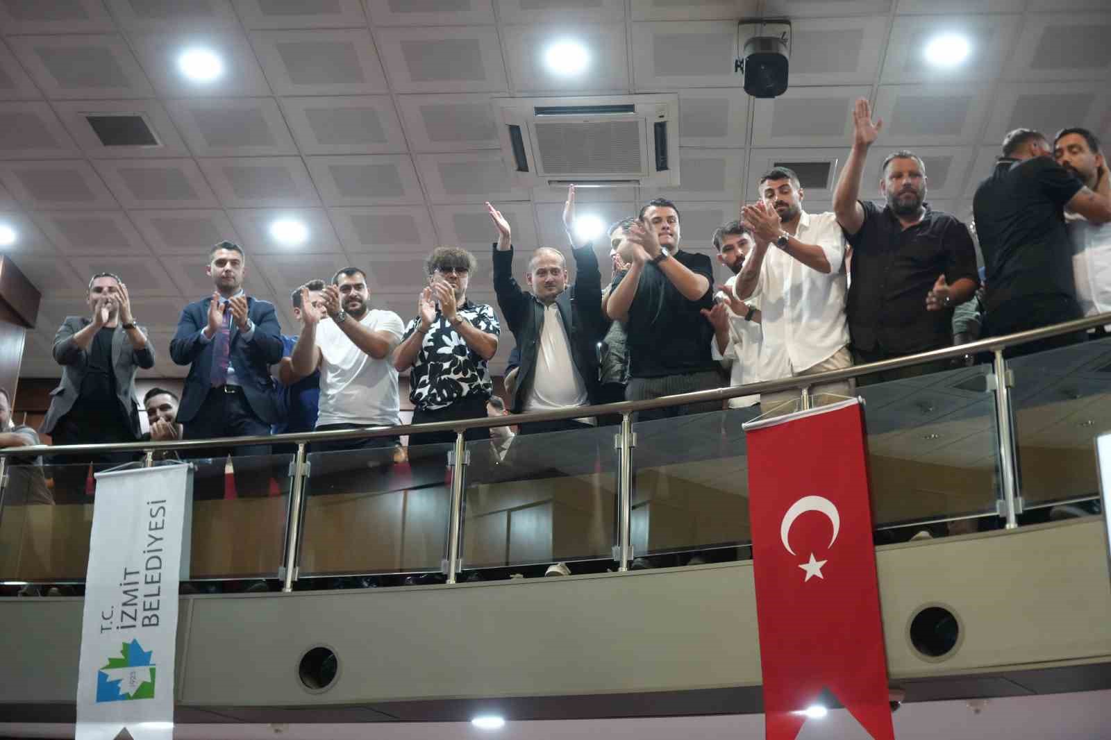 İzmit Belediyesi Başkan Vekili Lütfü Obuz oldu