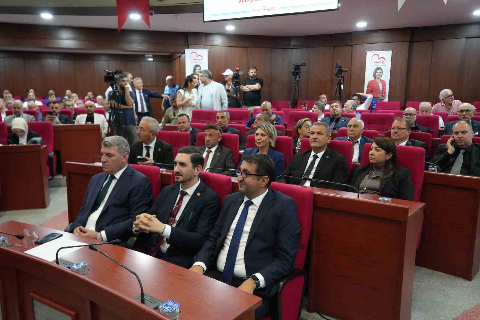 İzmit Belediyesi Başkan Vekili Lütfü Obuz oldu