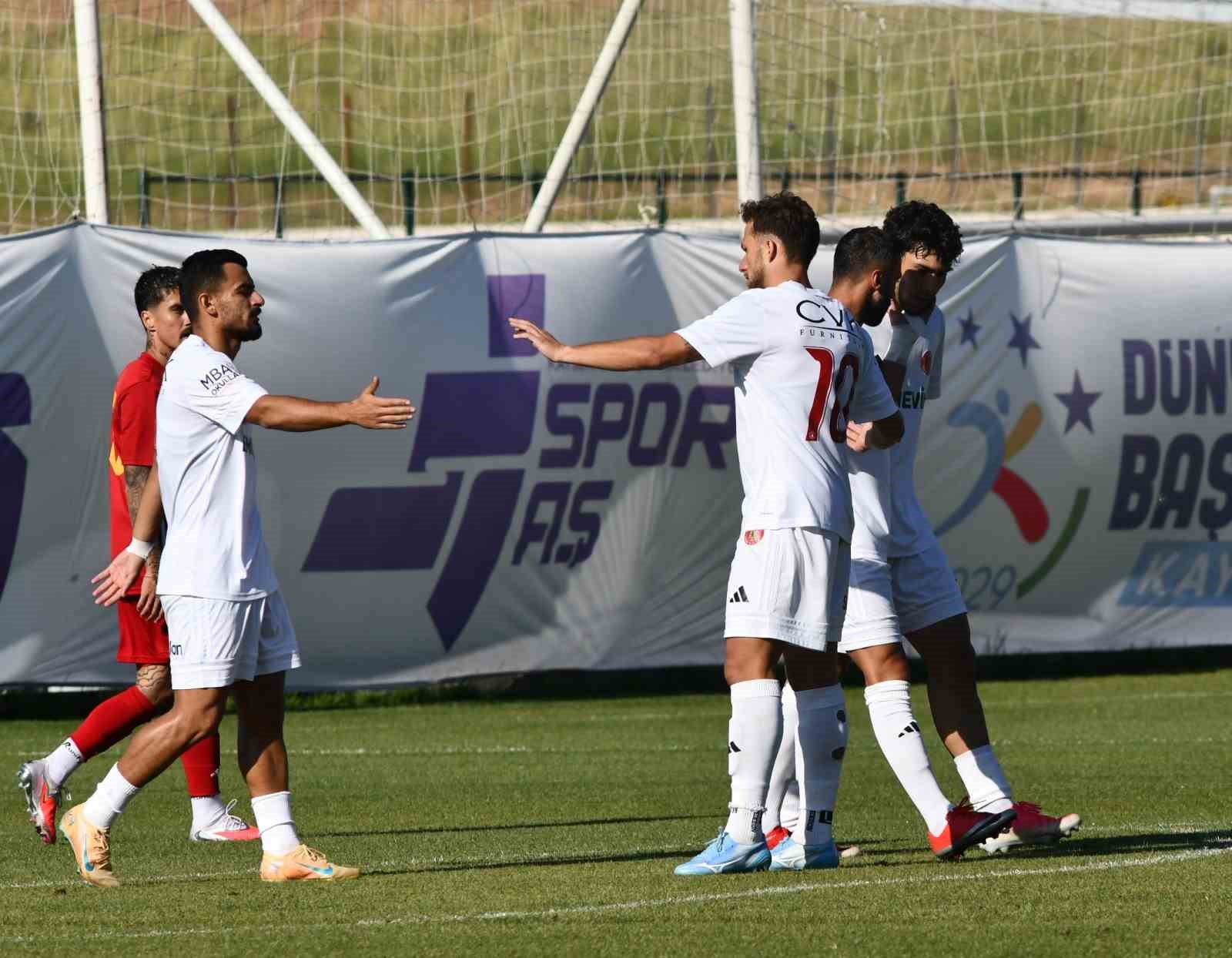 Hazırlık maçı: Kayserispor: 2 - Ümraniyespor: 1