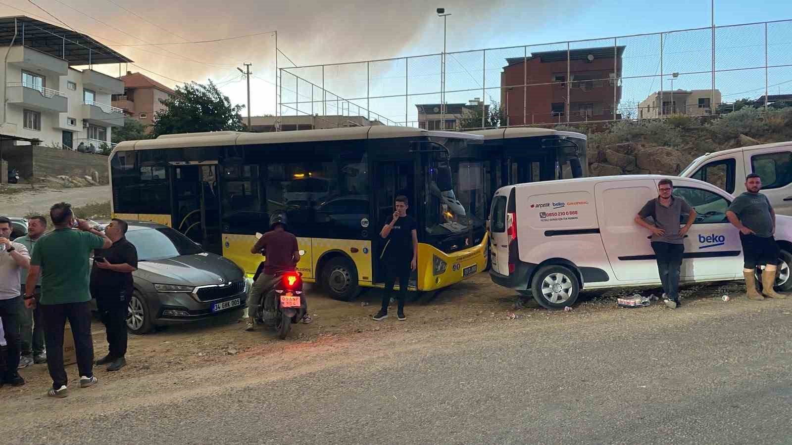 Aydın Büyükşehir otobüsleri tahliye için beklemede