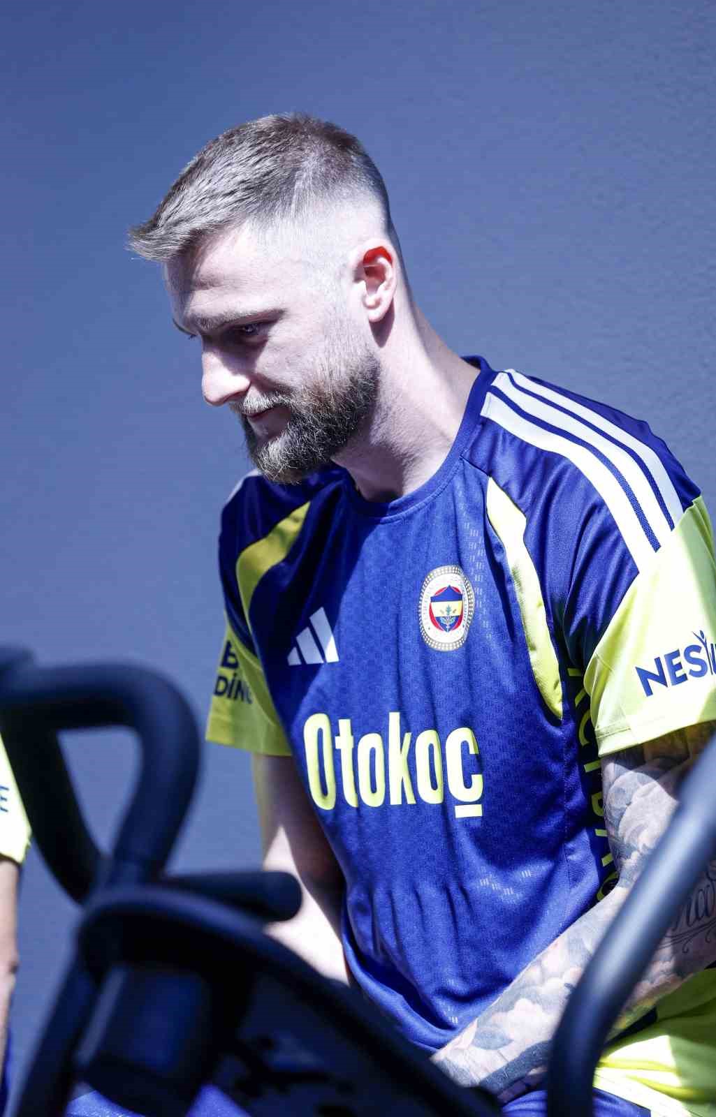 Fenerbahçe, Sturm Graz maçı hazırlıklarına ara vermeden başladı