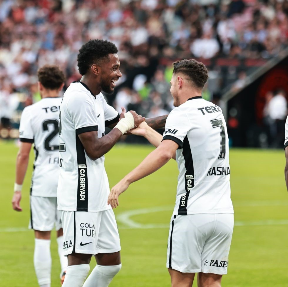 UEFA Avrupa Ligi: Midtjylland: 0 - Beşiktaş: 2 (Maç sonucu)