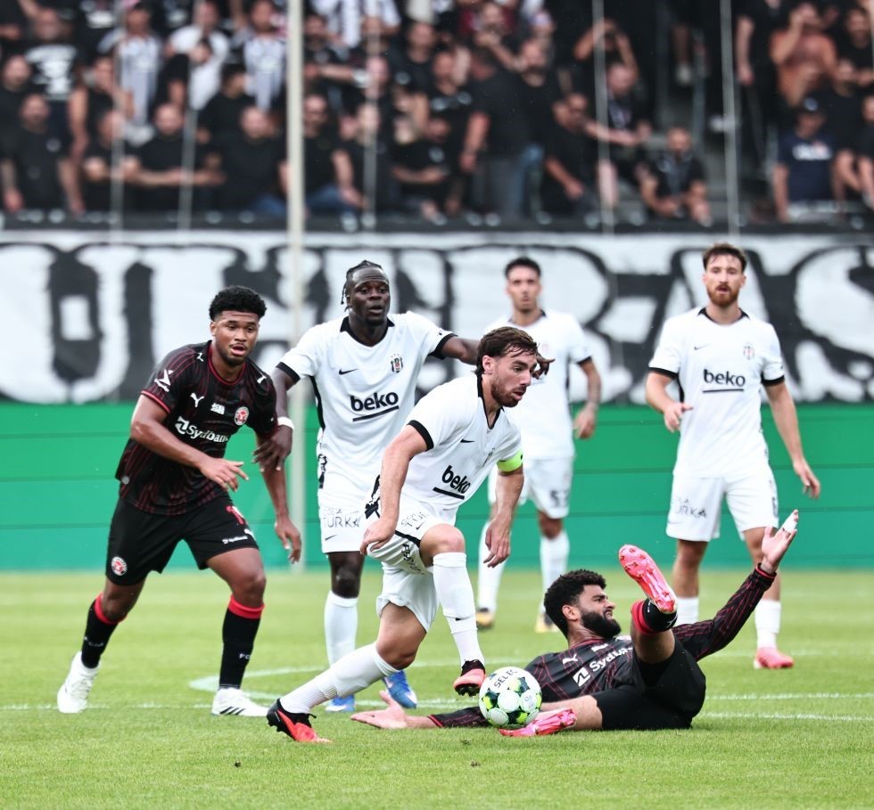 UEFA Avrupa Ligi: Midtjylland: 0 - Beşiktaş: 2 (Maç sonucu)