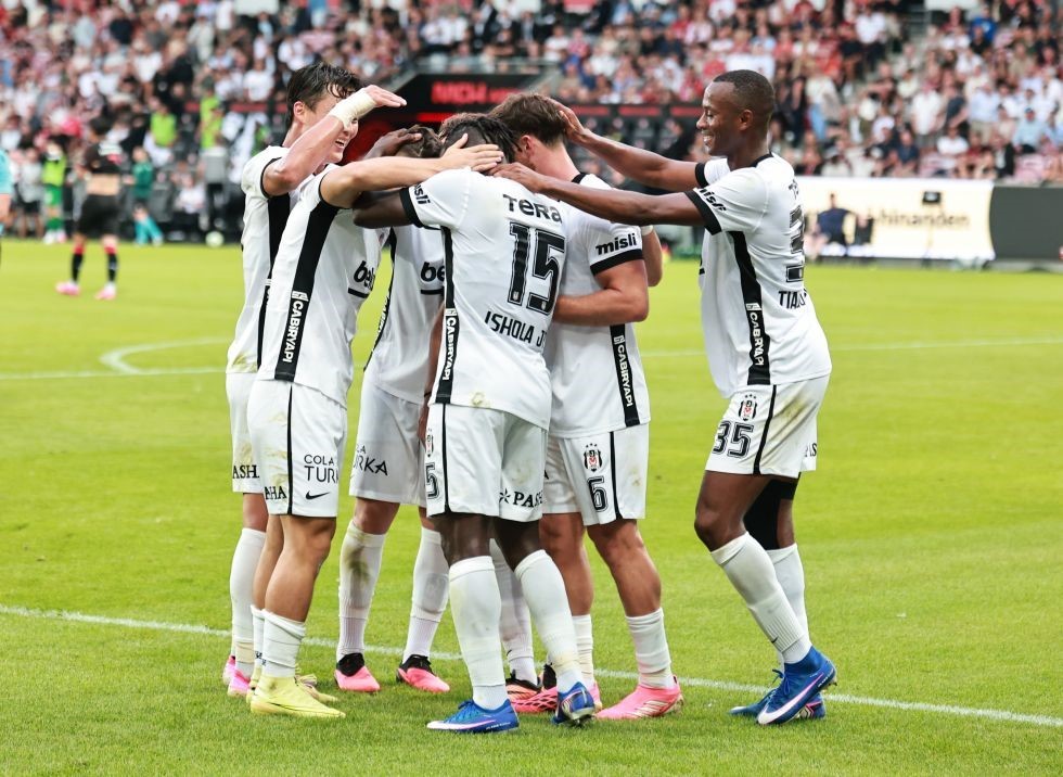 UEFA Avrupa Ligi: Midtjylland: 0 - Beşiktaş: 2 (Maç sonucu)
