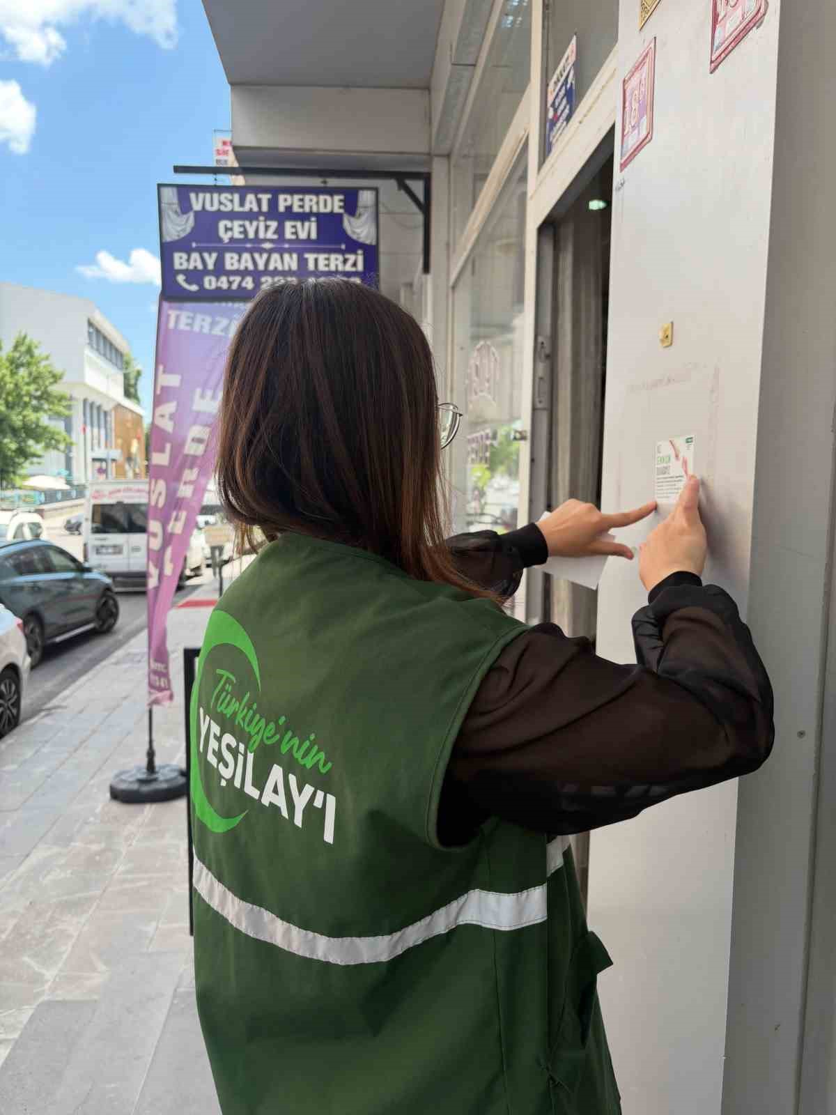 Yeşilay Kars Şubesi’nden esnafa bağımlılıkla mücadele bilgilendirmesi