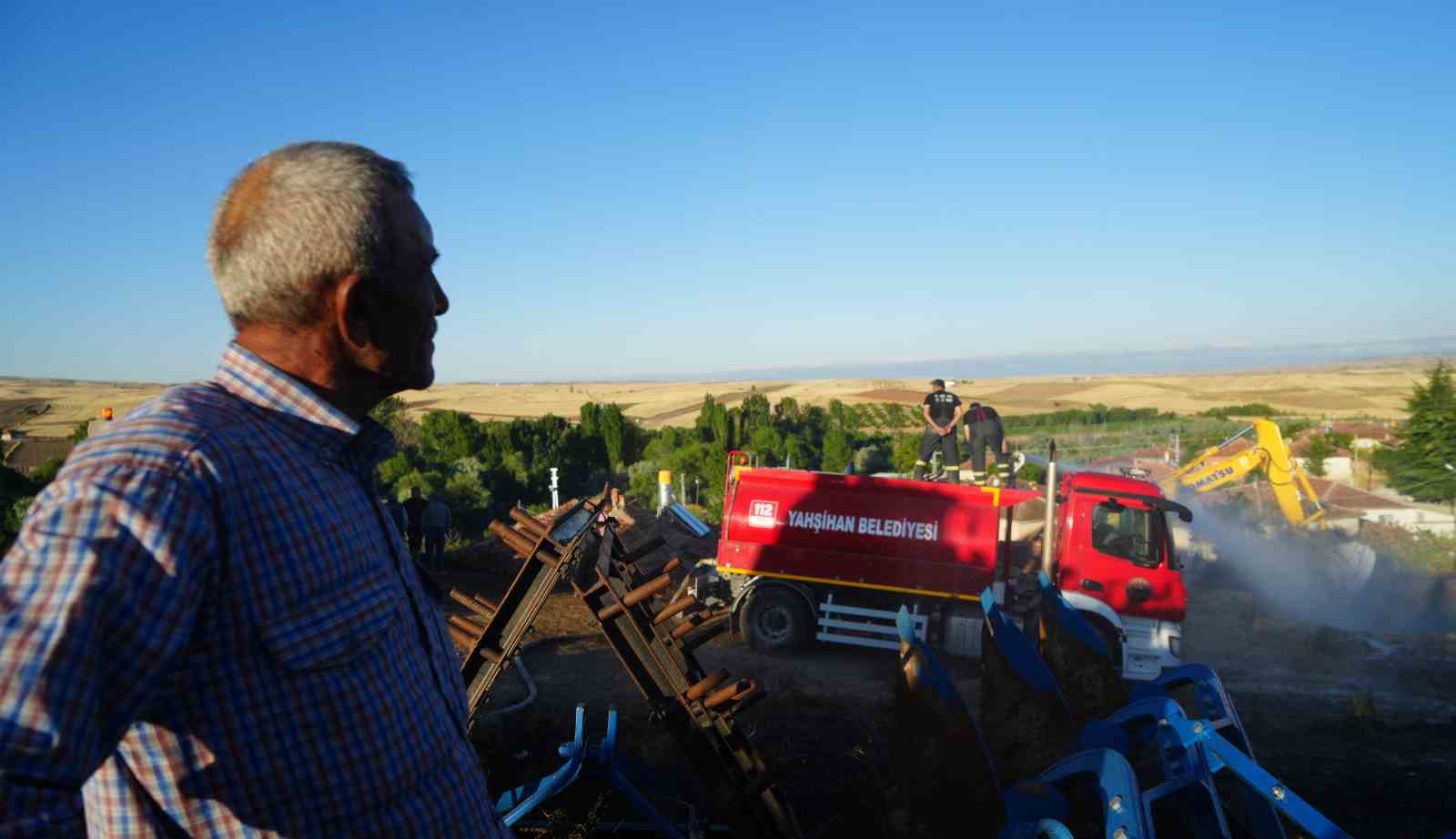 Evleri yanan kadın gözyaşı döken eşini teselli etti: "Ağlama, canımıza bir şey olmadı"