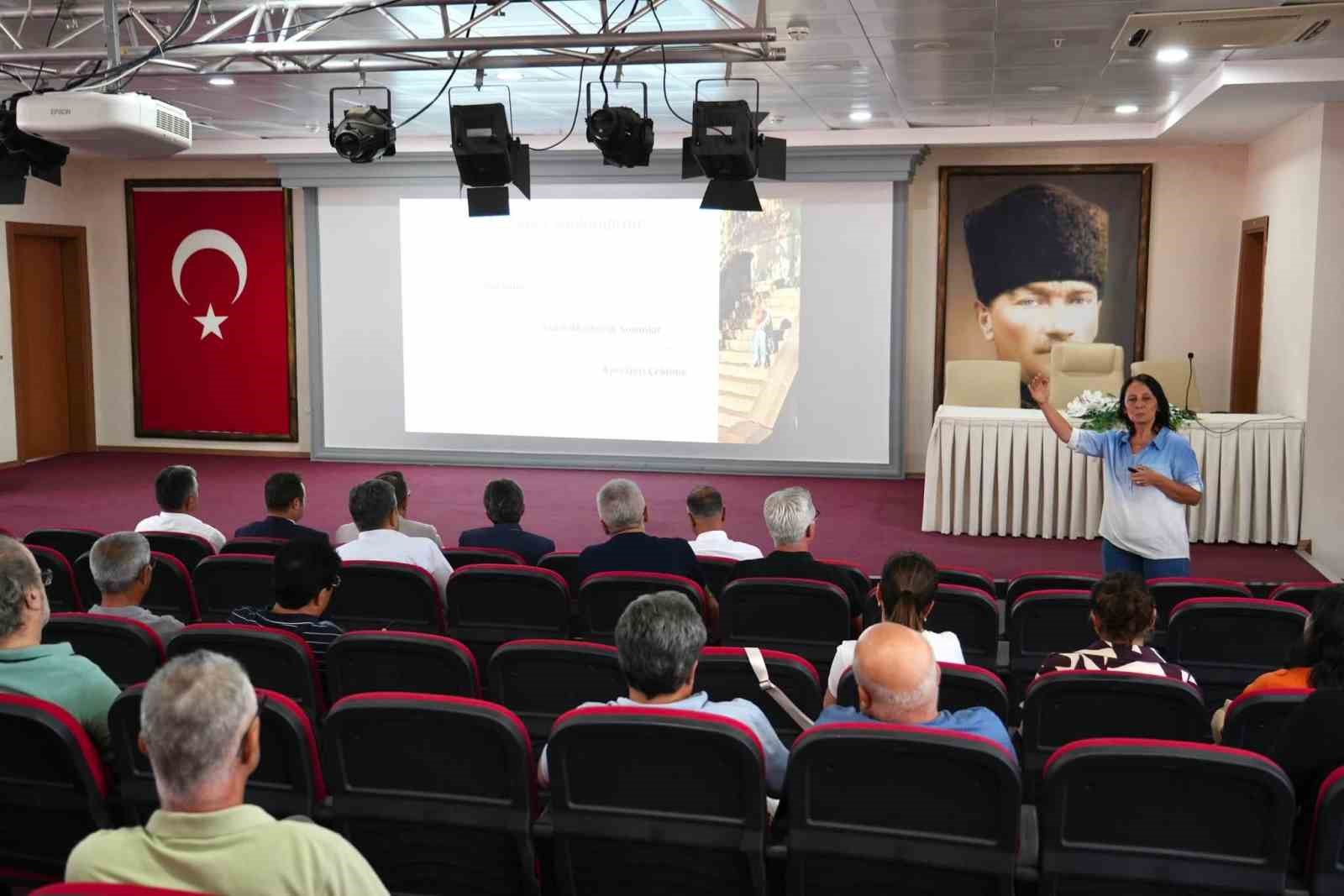 Muğla’da "Afet ve acil durumlarda çocuk hakları ve eğitimi" kursu başladı