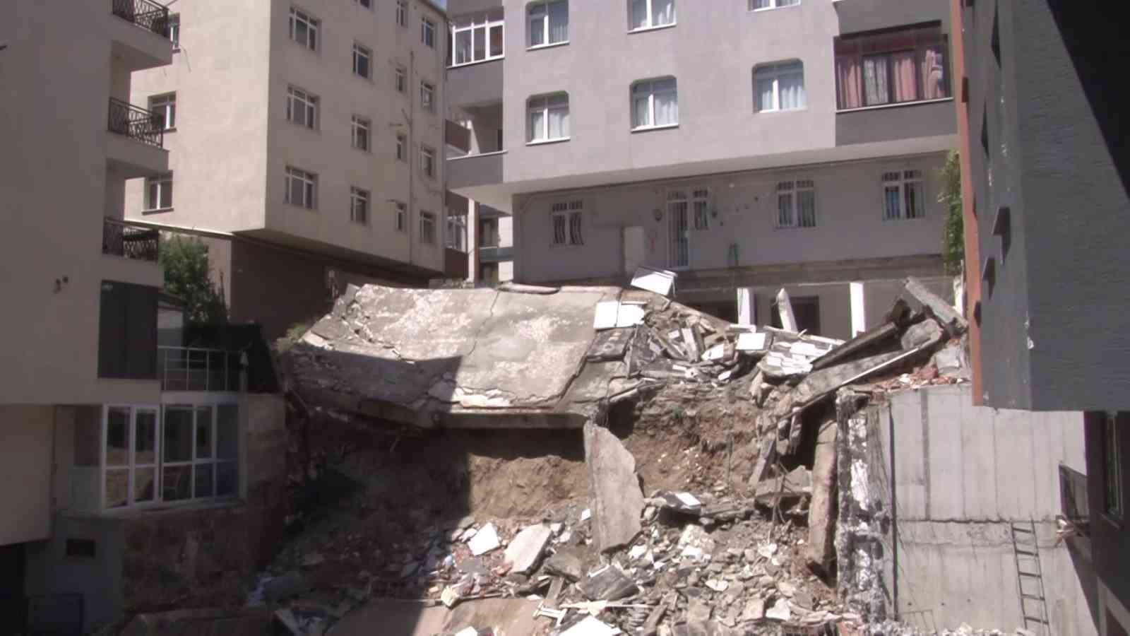 Kağıthane’de yıkım paniği: Apartman sakini: "Deprem oluyor sandık"