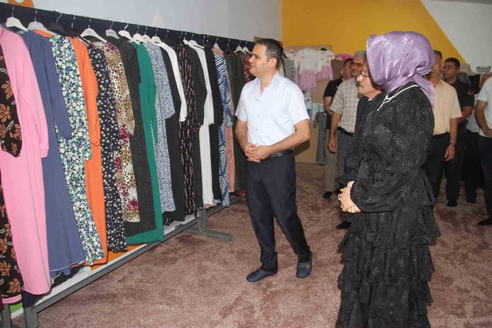 Kadınların ürettiği ürünler sergide toplandı