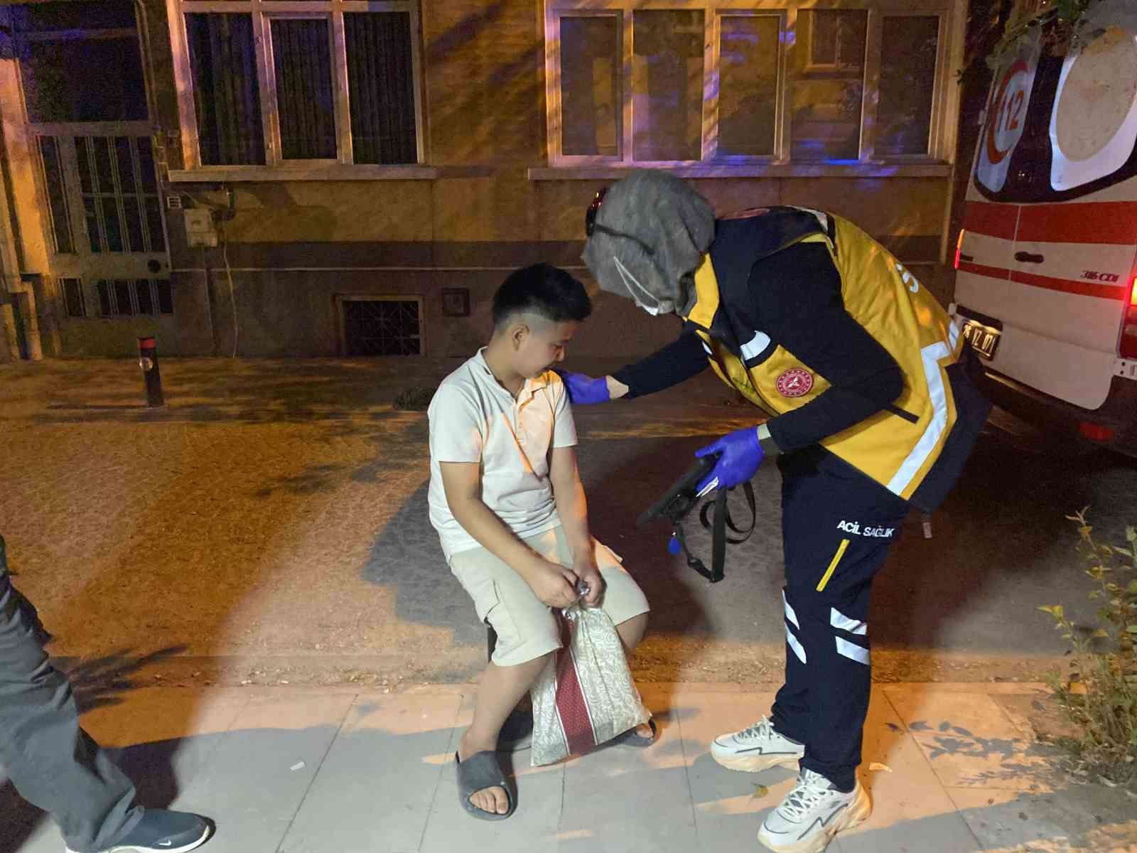 Eskişehir’de 4 katlı binanın çatısında yangın çıktı: Dumandan etkilenenler var