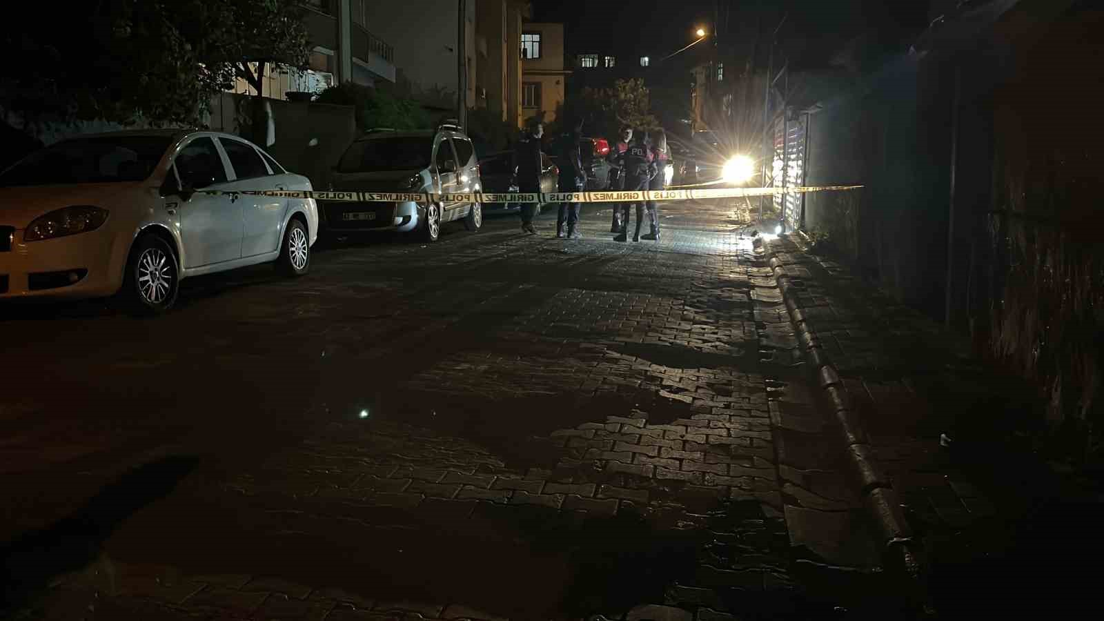 Sokaktaki tartışma kanlı bitti: 1 yaralı