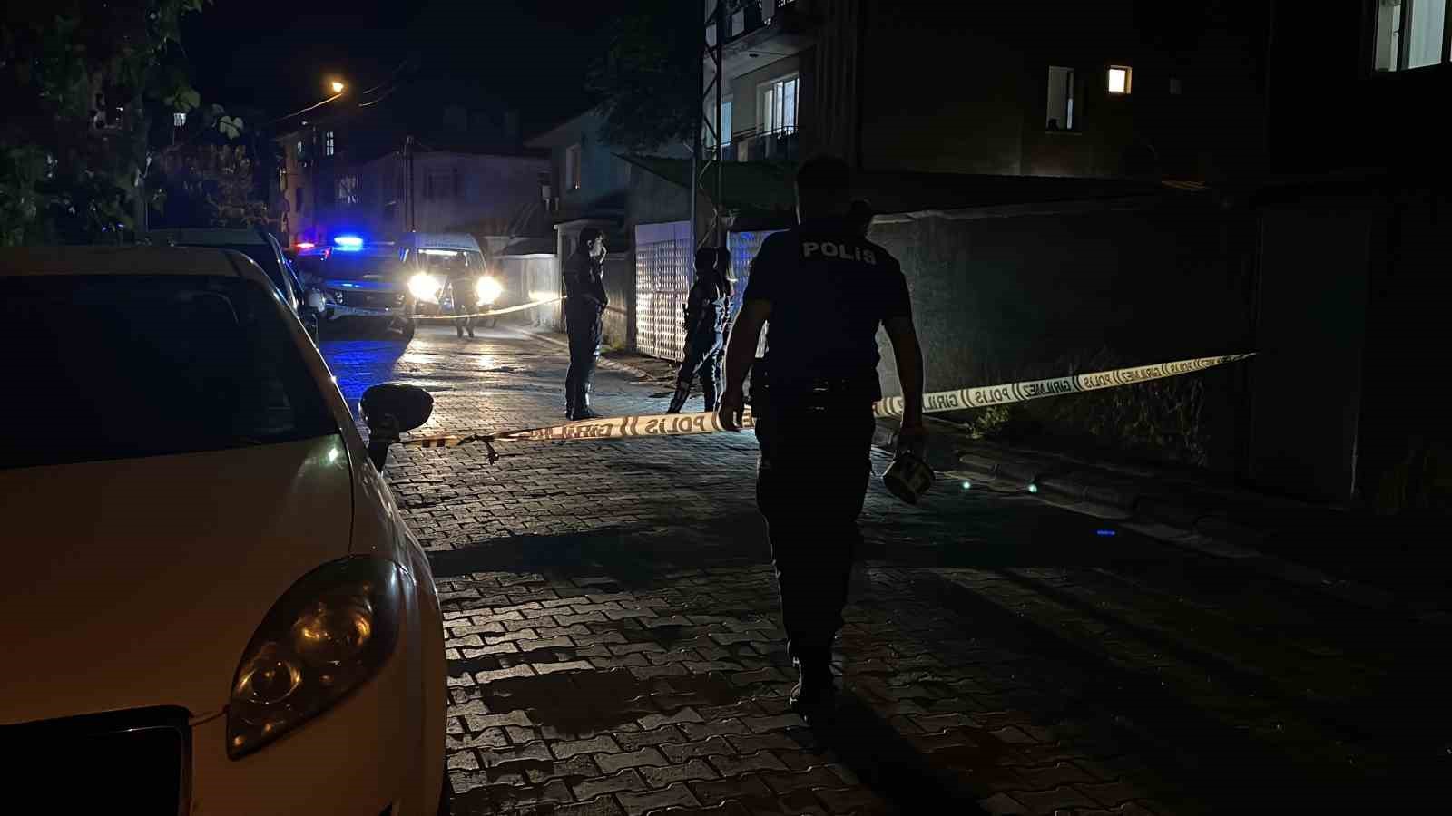 Sokaktaki tartışma kanlı bitti: 1 yaralı