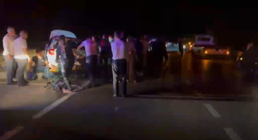 Elazığ’da iki otomobil çarpıştı: 6 yaralı