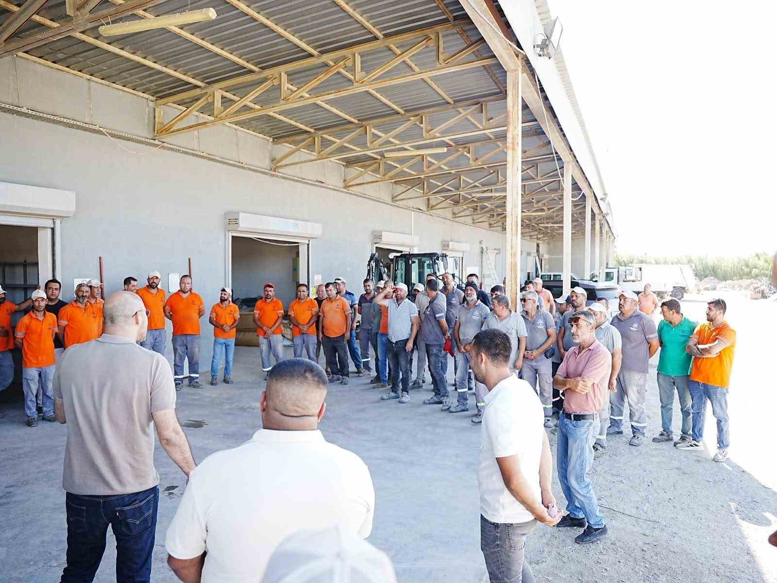 Bölgede etkili olan çöl sıcakları nedeniyle mesai saatleri değiştirildi