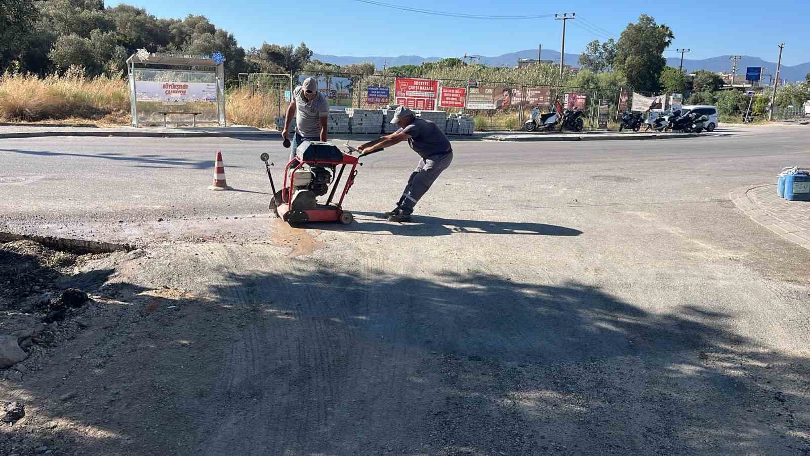 Kuşadası’nda eskiyen yollar yenileniyor