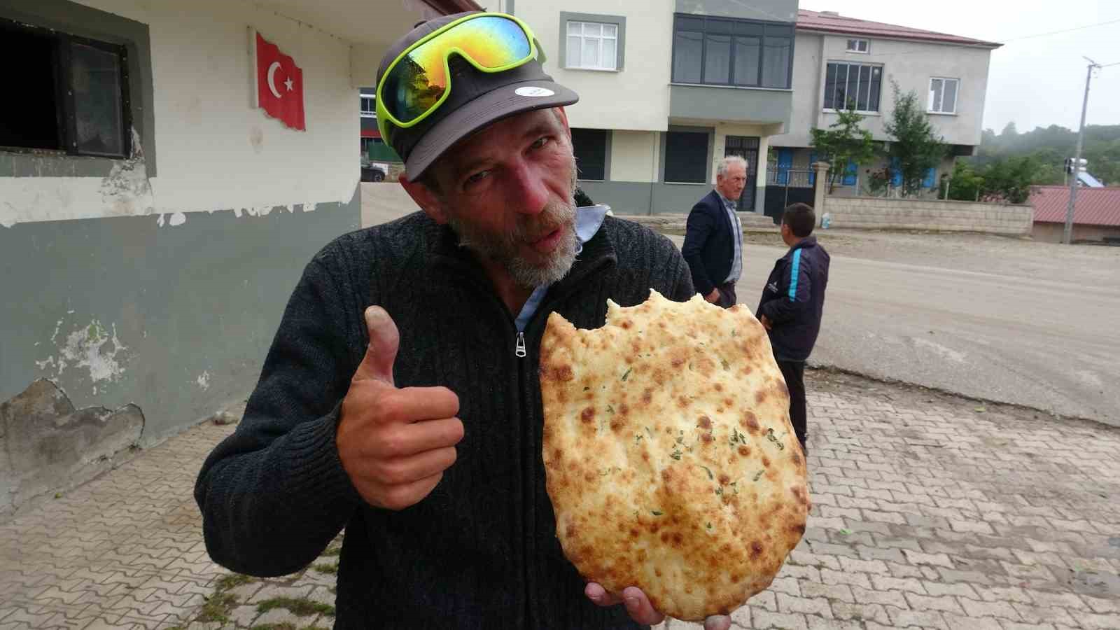 Tokat’ta içtiği bir bardak çay Fransız gezgini mest etti