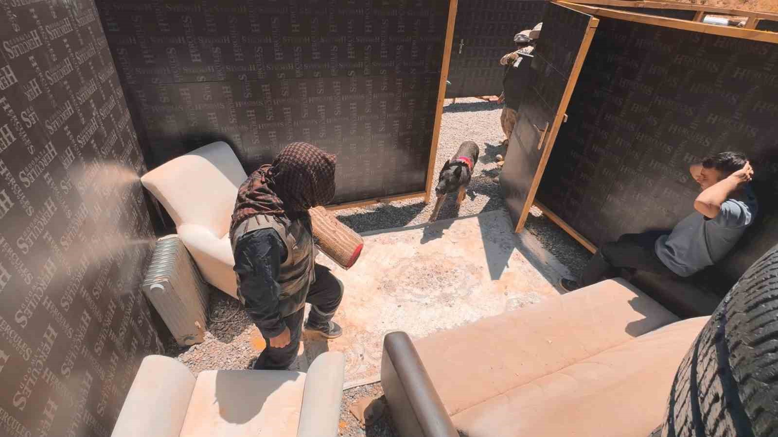 Tunceli JÖH’ten nefes kesen rehine kurtarma tatbikatı