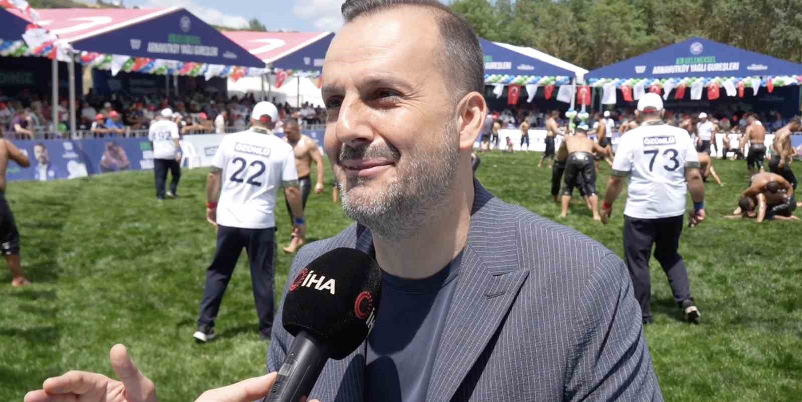Arnavutköy’de ata sporu heyecanı: 11. Geleneksel Yağlı Güreşler Dursunköy’de düzenlendi