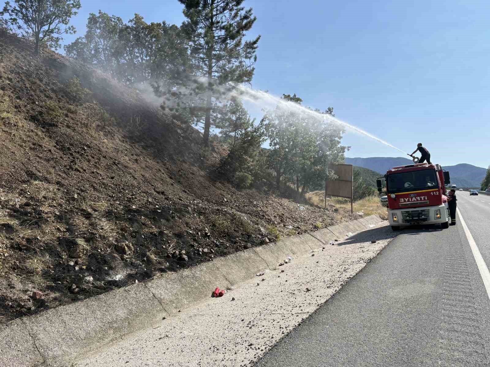 Kastamonu’da çıkan örtü yangınları büyümeden söndürüldü