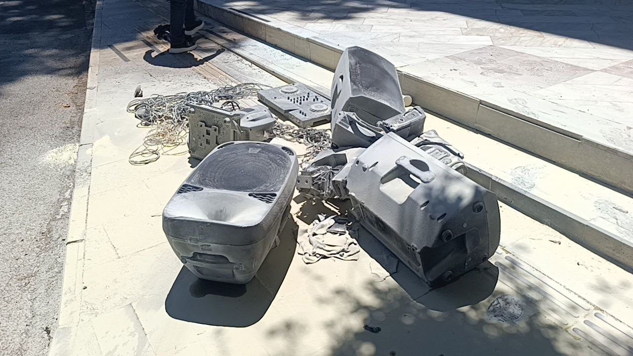 839 bin lira ceza yemesine sebep olan ses sistemini belediye önünde yakan işletme sahibi tutuklandı