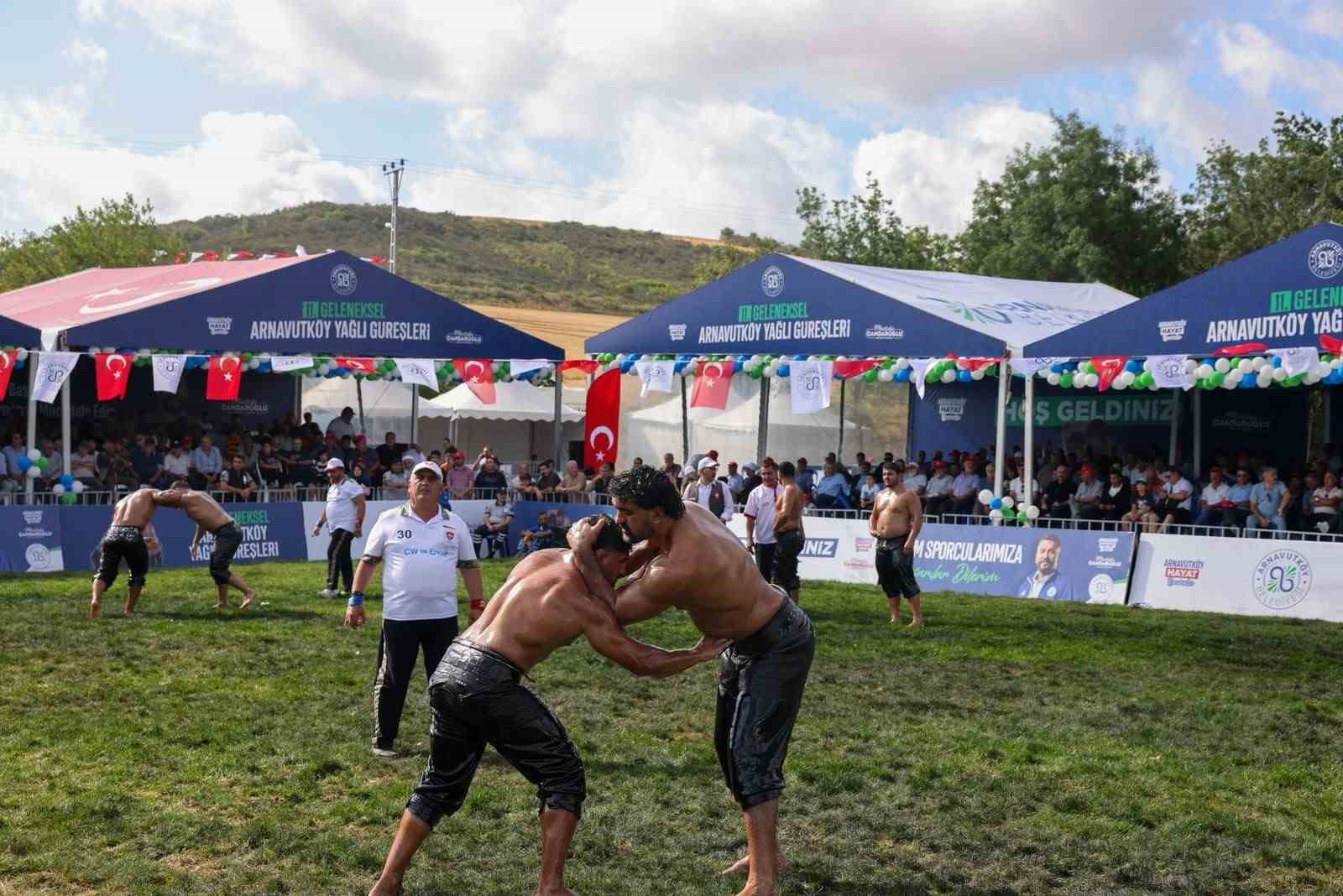 11. Arnavutköy Yağlı Güreşleri’nde başpehlivan Serdar Yıldırım oldu