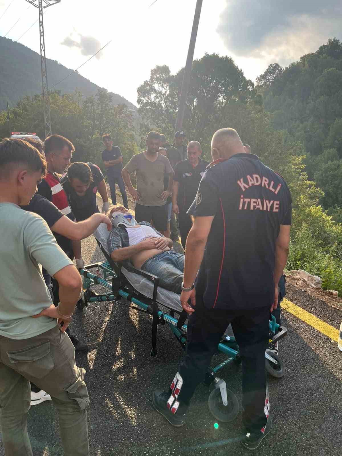 Osmaniye’de otomobil uçuruma savruldu: 1 yaralı