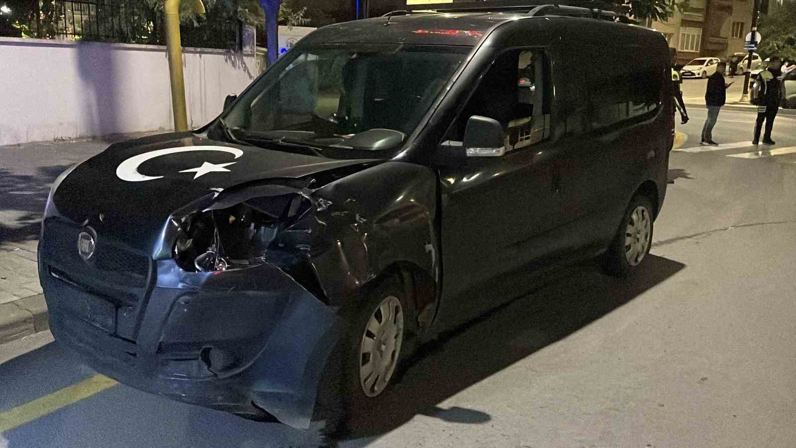 Sivas’ta iki araç çarpıştı: 3’ü çocuk 4 yaralı